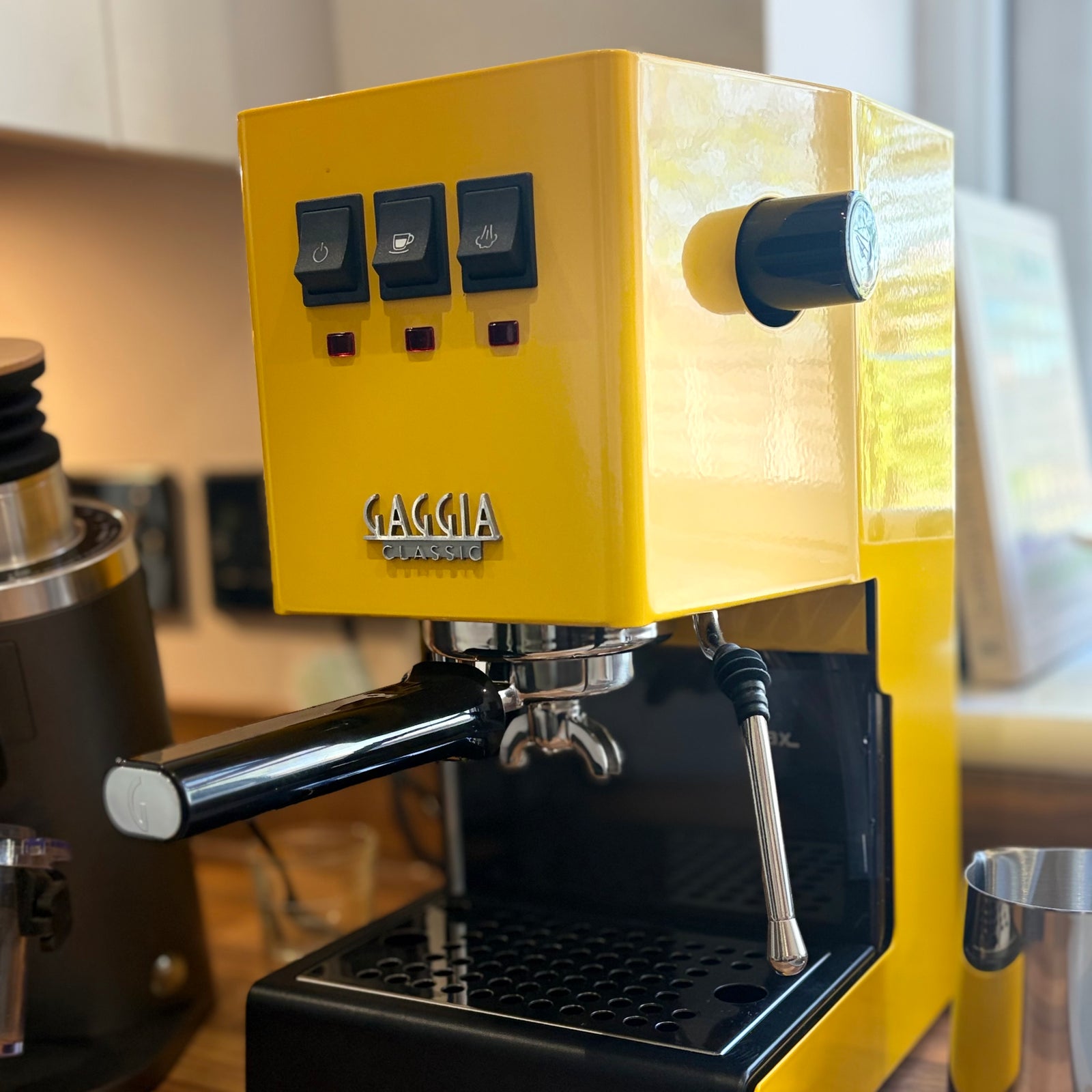 Gaggia Sunshine Yellow